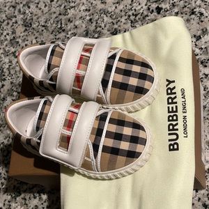 Childrens Low-Top Burberry Sneakers